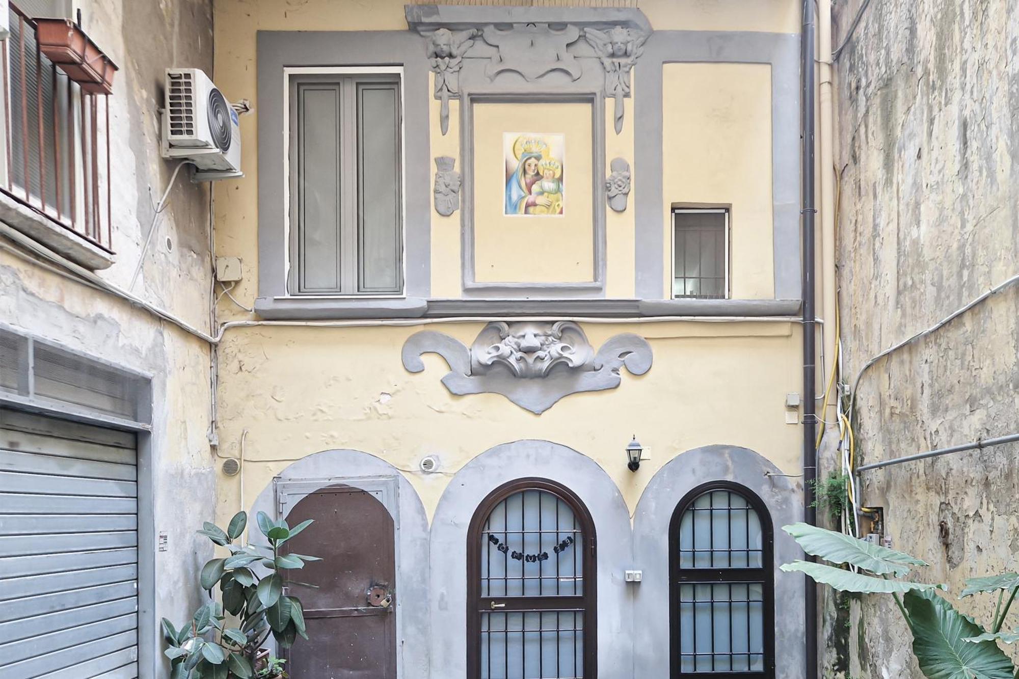 Domus 19 Hotel Napoli Ngoại thất bức ảnh