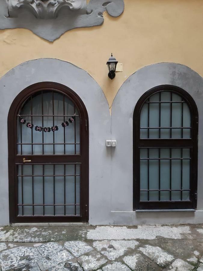 Domus 19 Hotel Napoli Ngoại thất bức ảnh